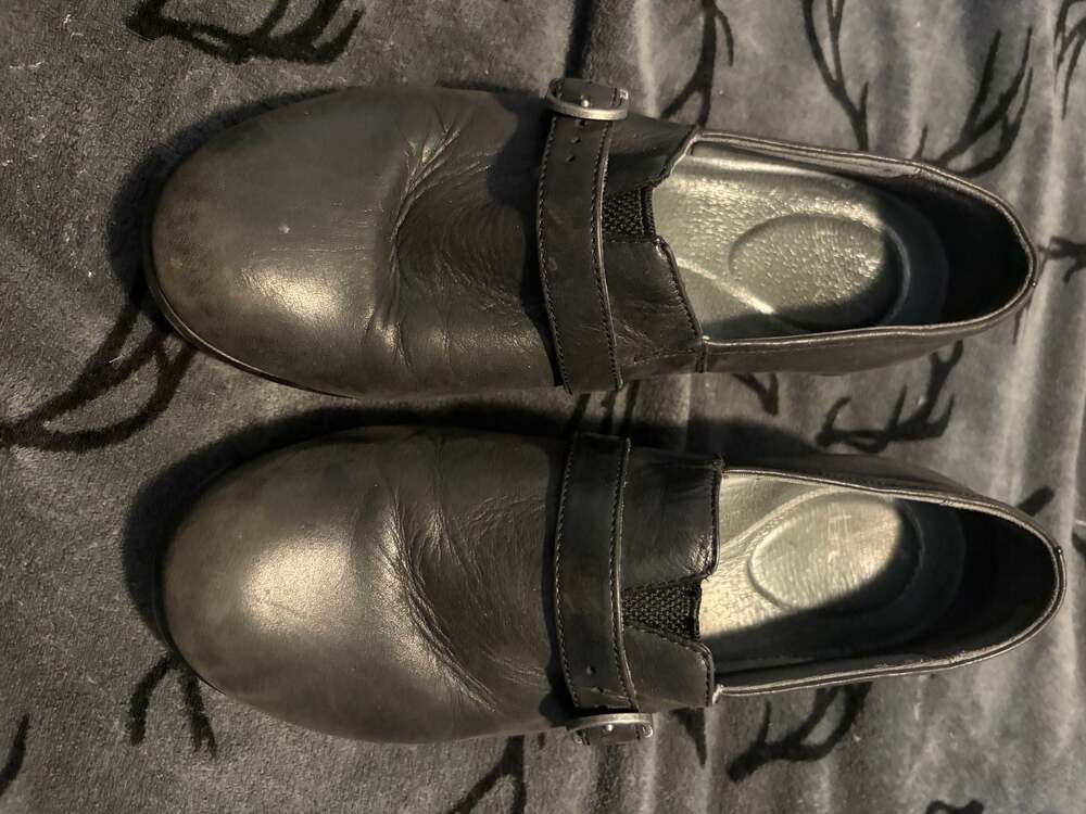 Dansko Women's Jane Black Burnished Leather Buckle Clog Shoes Size 40